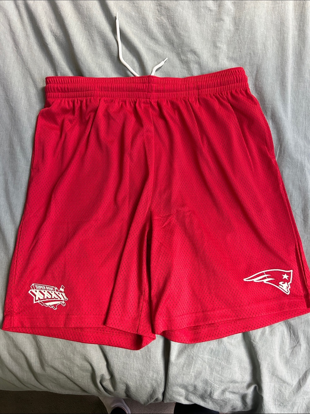 NFL Team Apparel Men's Athletic Red Mesh Shorts with Patriots & Superbowl logos